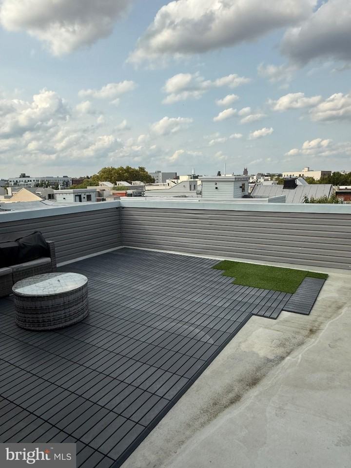 1651 E Eyre St Unit 2 #2 - Photo 3 of 44