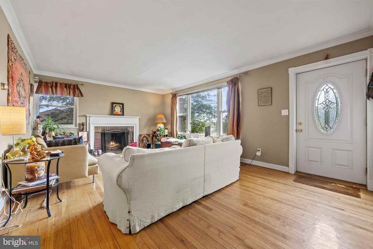 6517 29th St N - Photo 7 of 49