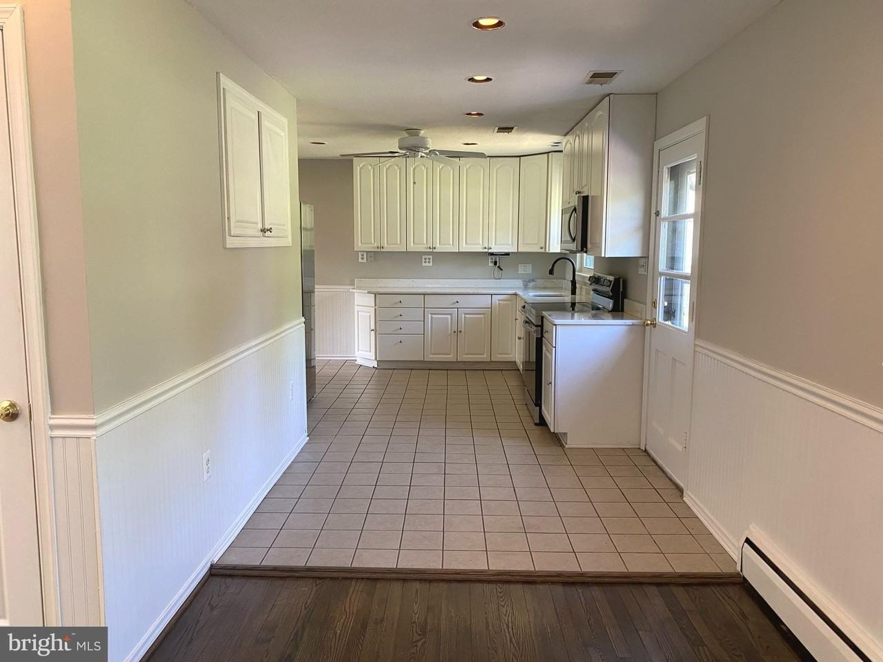 5072 Rock Springs Rd - Photo 6 of 28