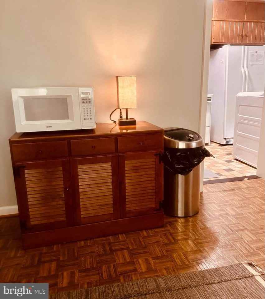 1813 Olmstead Dr - Photo 3 of 14