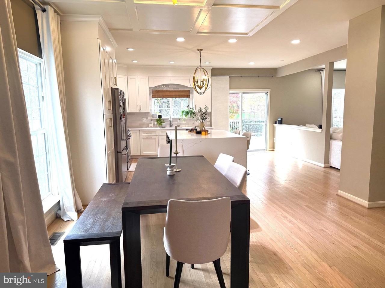 21201 Sundial Ct - Photo 6 of 35