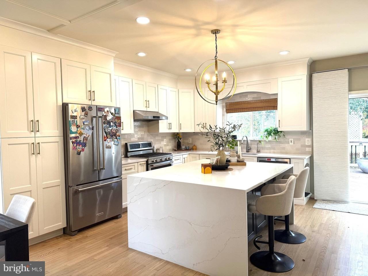 21201 Sundial Ct - Photo 7 of 35