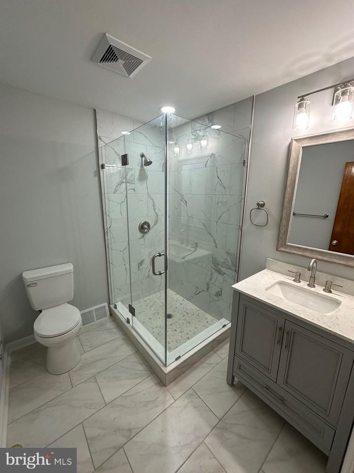 905 Taskforce Dr - Photo 4 of 13