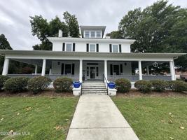 featured image of 121 E 2nd St Unit 105 #105