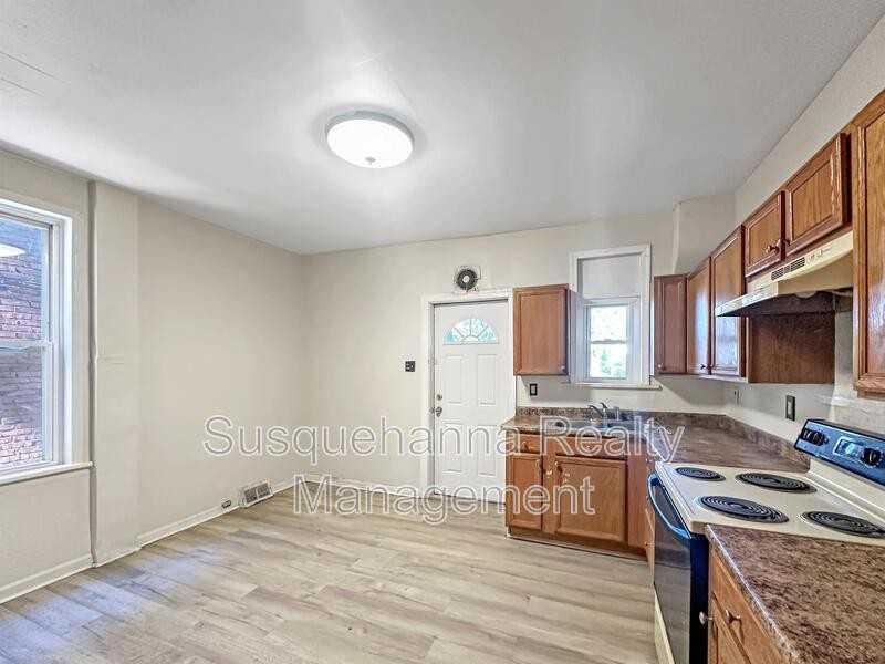 1816 Boas St - Photo 3 of 24