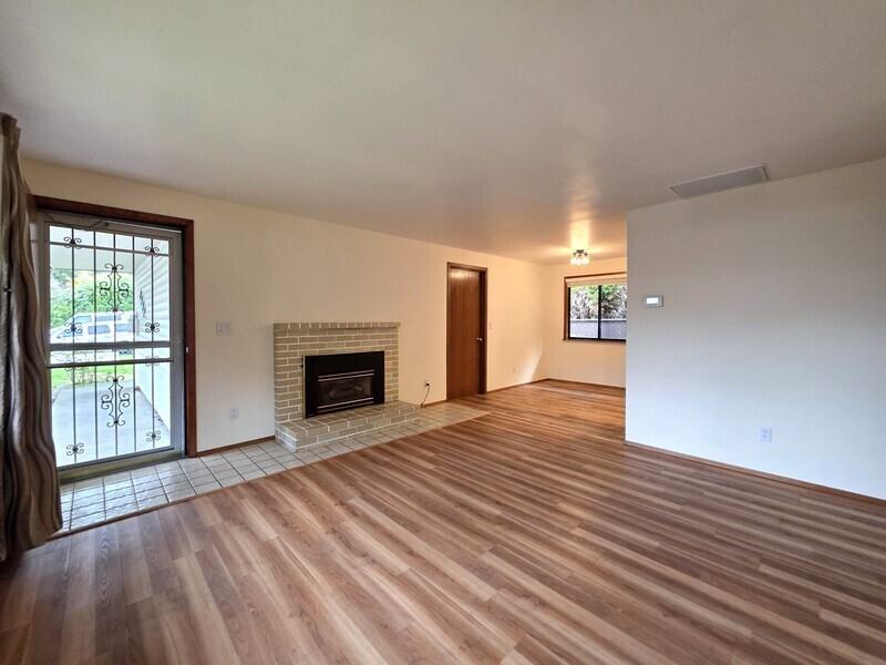 8532 Northeast Russell Street - Photo 2 of 21