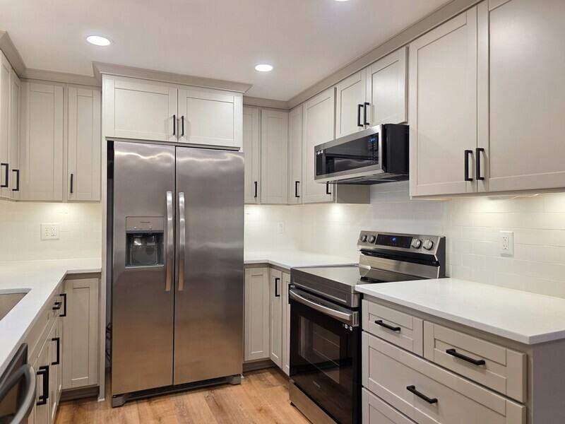 8532 Northeast Russell Street - Photo 7 of 21