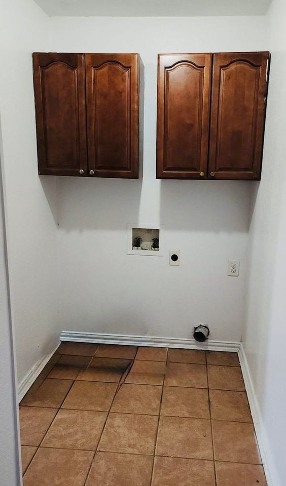 2111 Sheraton Dr - Photo 5 of 12