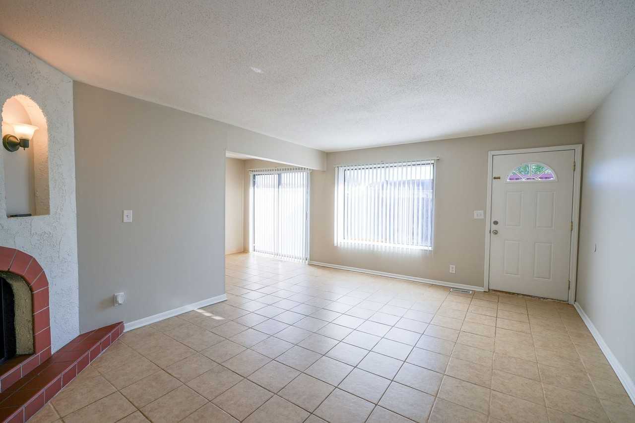 8356 Paso Del Norte Ct - Photo 3 of 16
