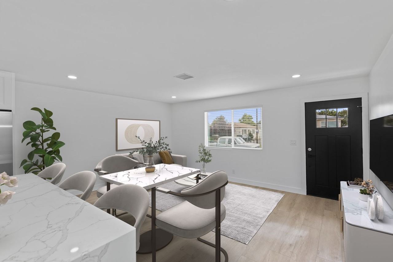 4722 68th St - Photo 4 of 23