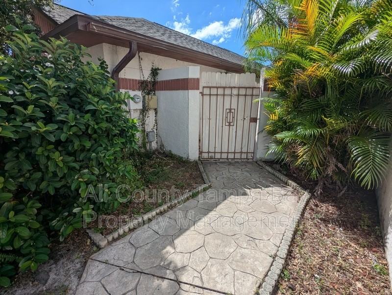 10914 Landon Ln - Photo 2 of 19