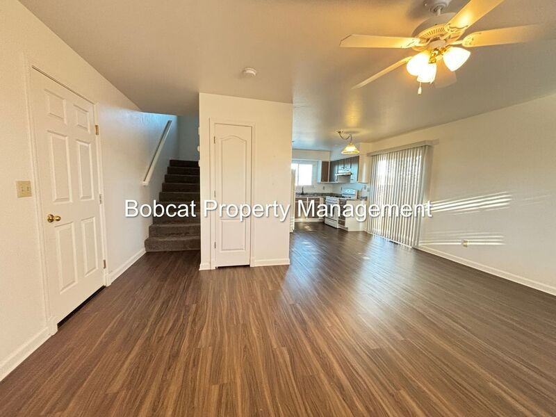 1407 Mission St #B - Photo 3 of 36