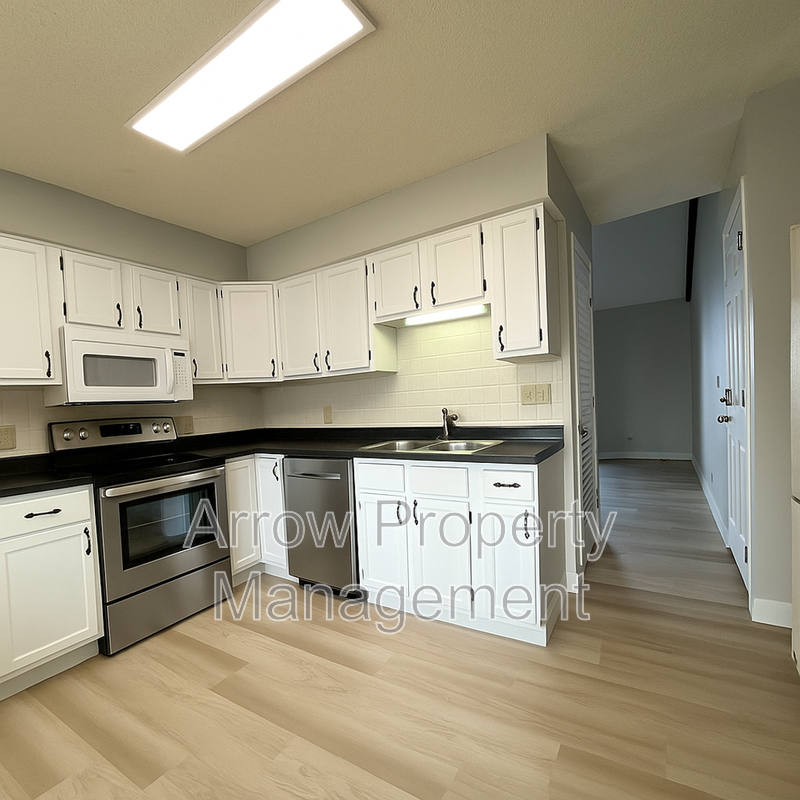 3600 Briarwood Avenue - Photo 4 of 17