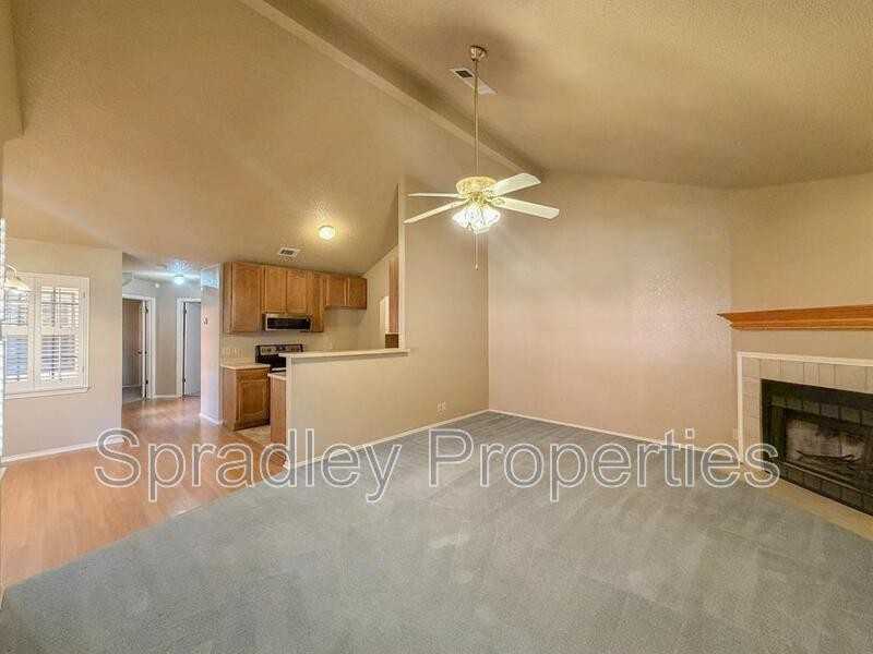 5107 Canyon Creek Dr - Photo 3 of 23