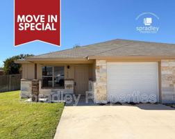 featured image of 1635 Sabine Road