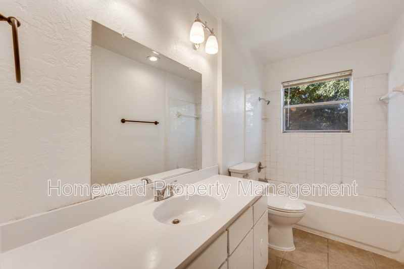 3003 Helmet St - Photo 6 of 13