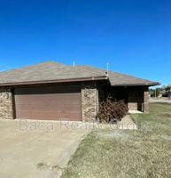 featured image of 709 Ne 21st Ter