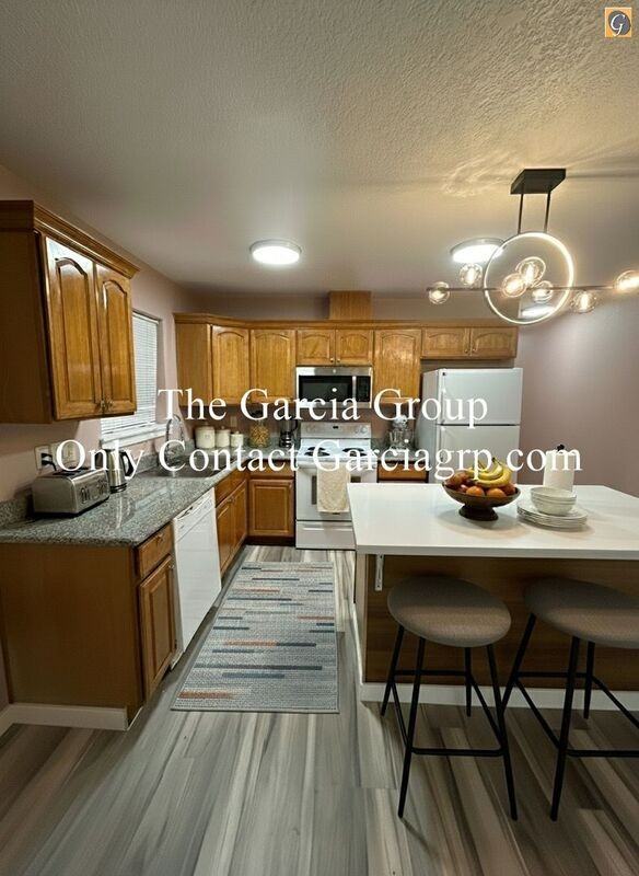 2251 Se 139th Ave #B - Photo 2 of 13