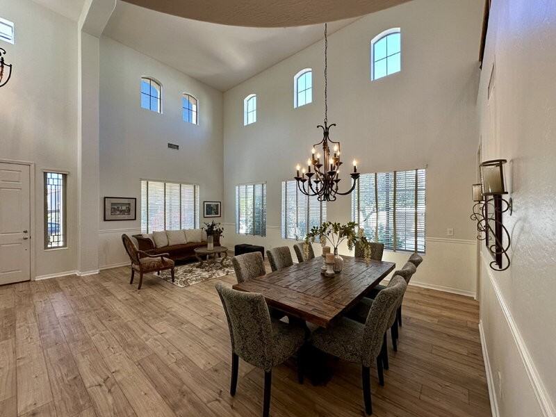 4307 S Kimberlee Dr - Photo 3 of 33