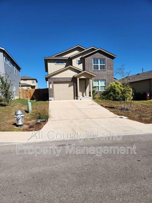 5756 Lahm - Photo 2 of 11