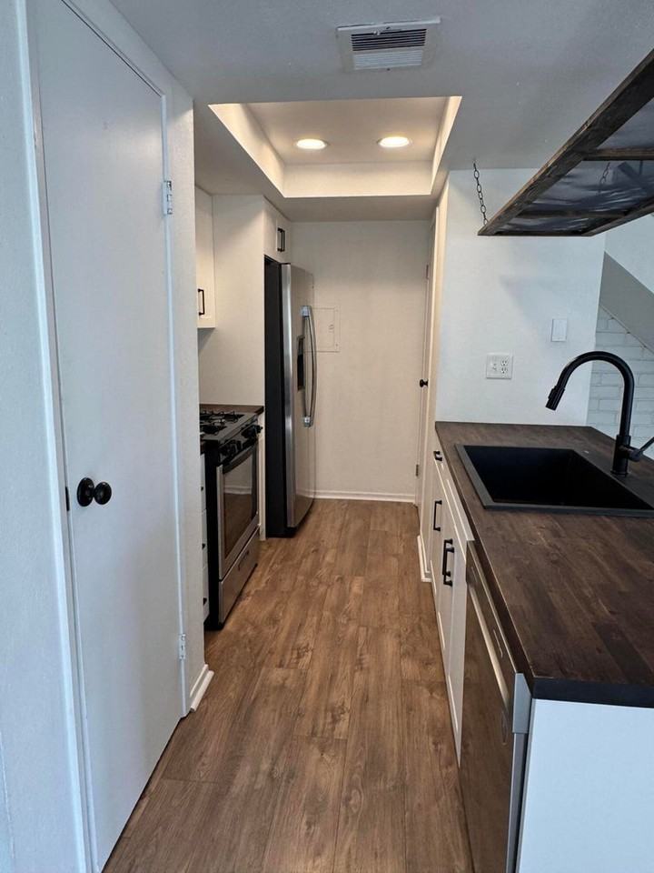 72532 Edgehill Dr Unit 2 - Photo 2 of 12