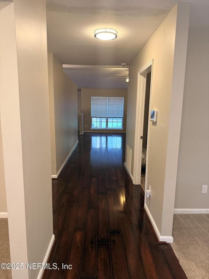 1401 Starboard Ct - Photo 2 of 20