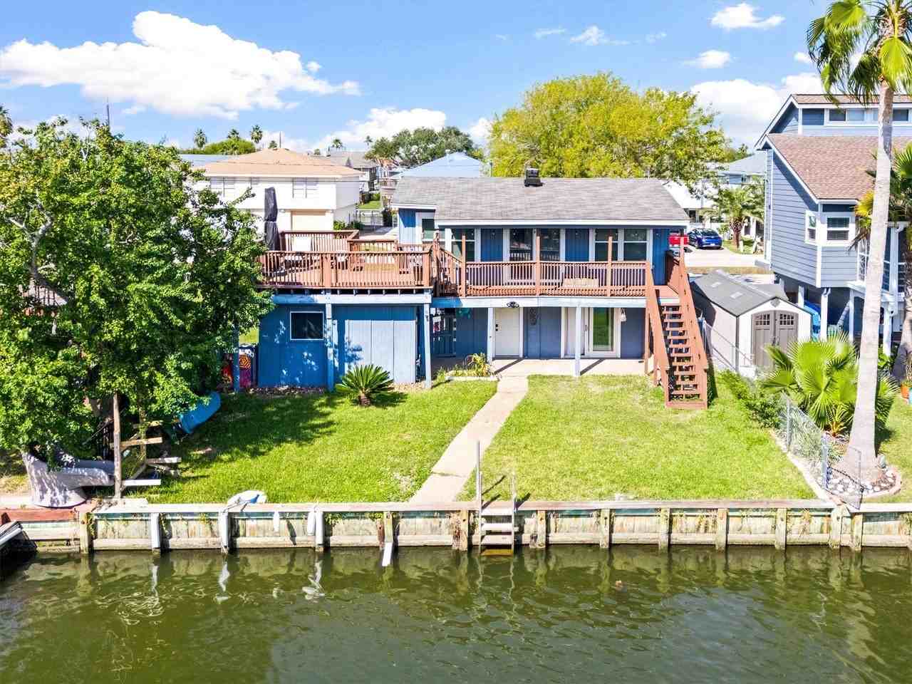 370 Ling St - Photo 4 of 37