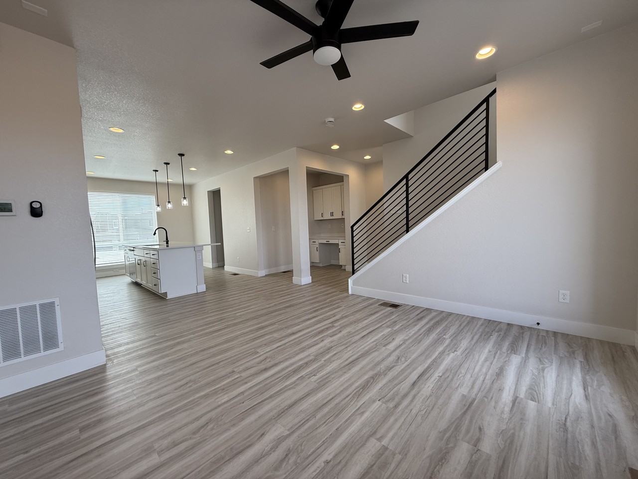 12355 Farmview Ln - Photo 6 of 31