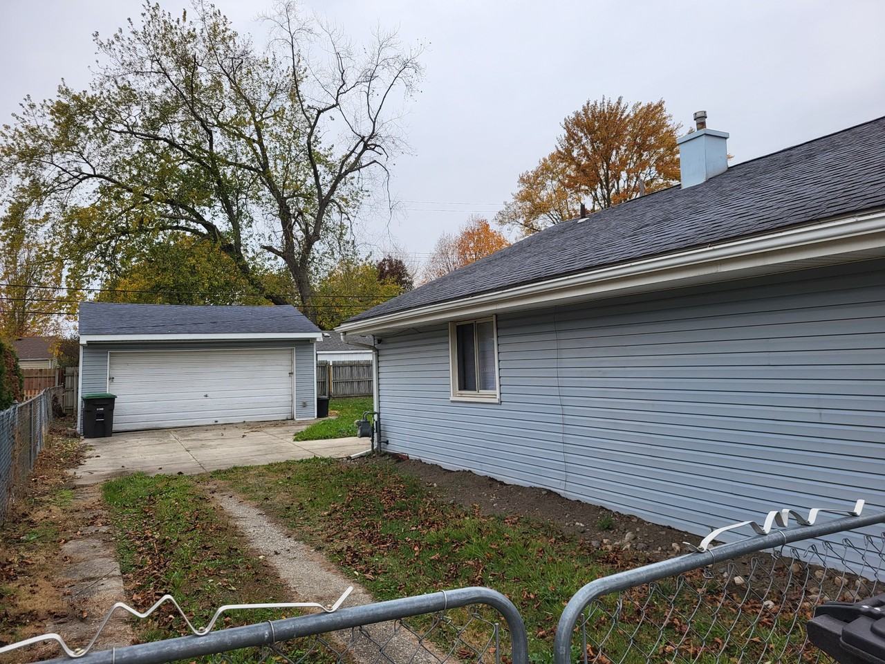 8074 Clippert St - Photo 3 of 12