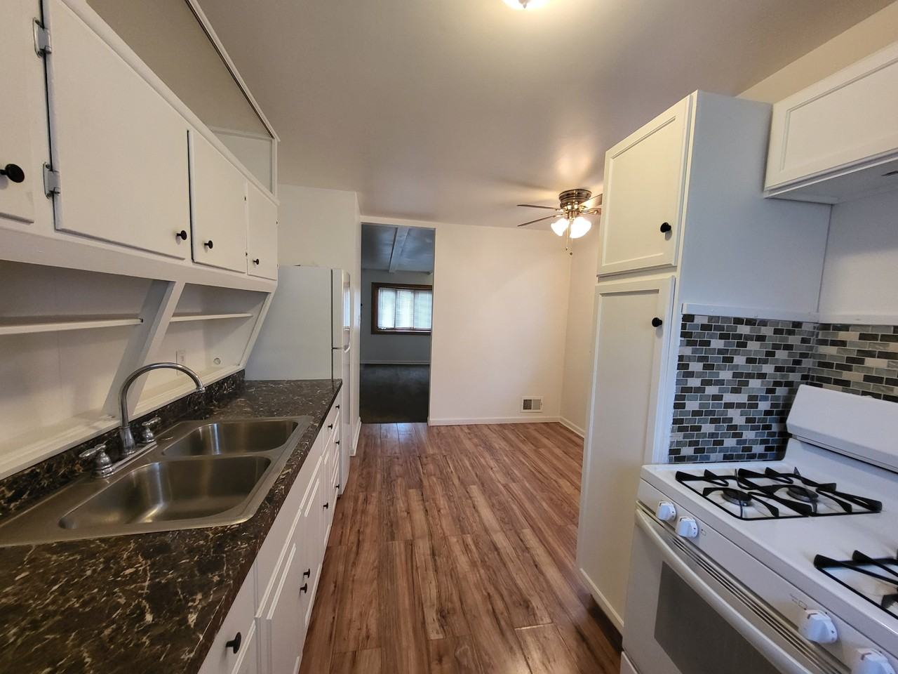 8074 Clippert St - Photo 7 of 12