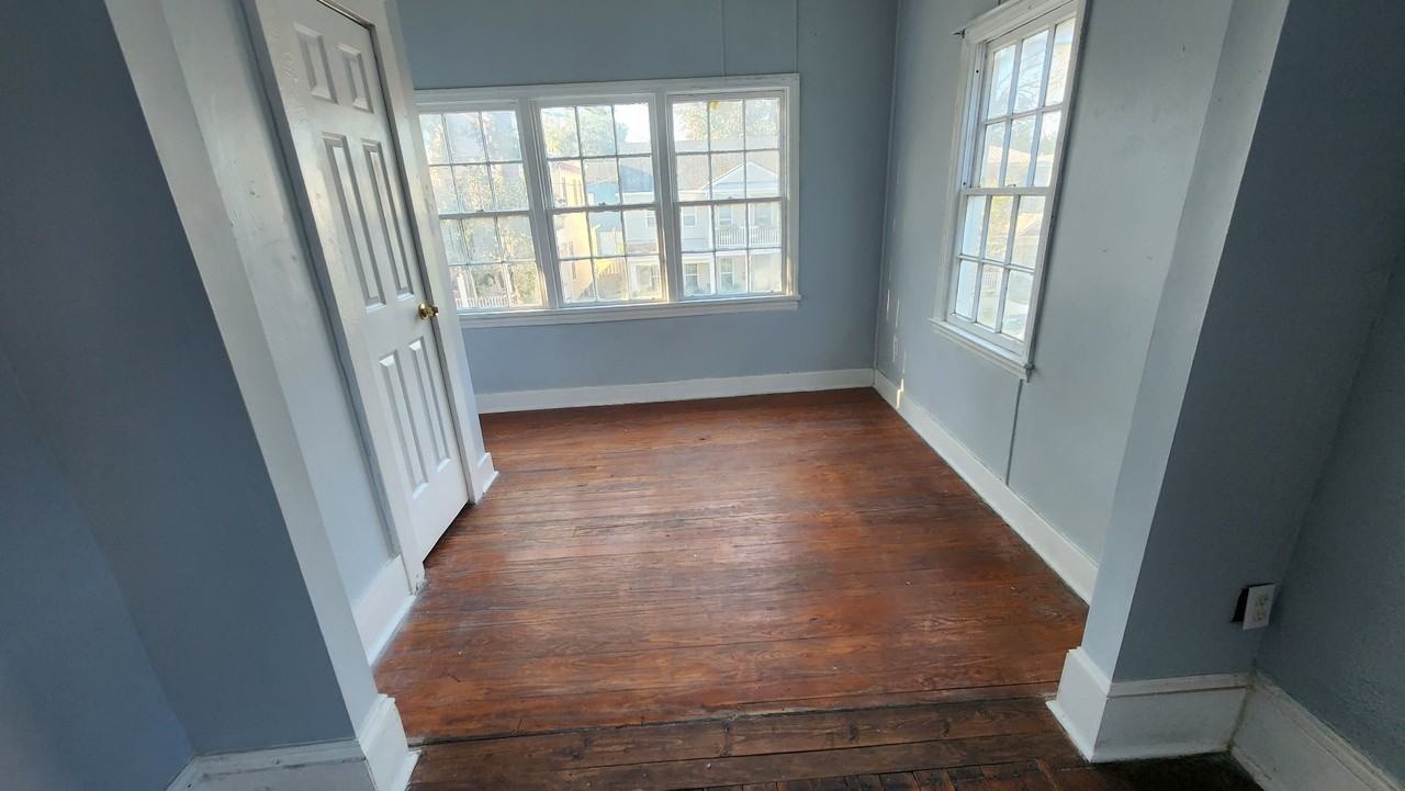 826 E Duffy St #B - Photo 2 of 6