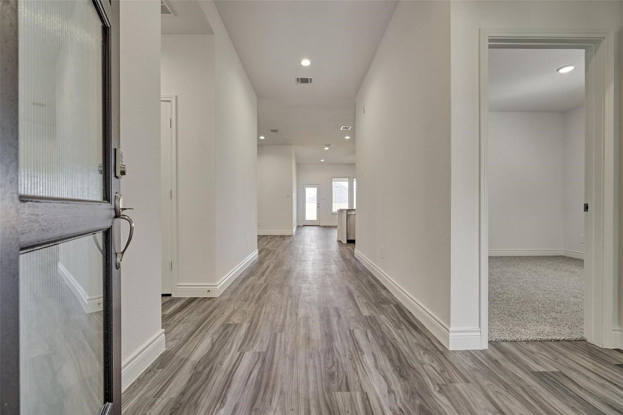 981 Youth Water Rd - Photo 5 of 43