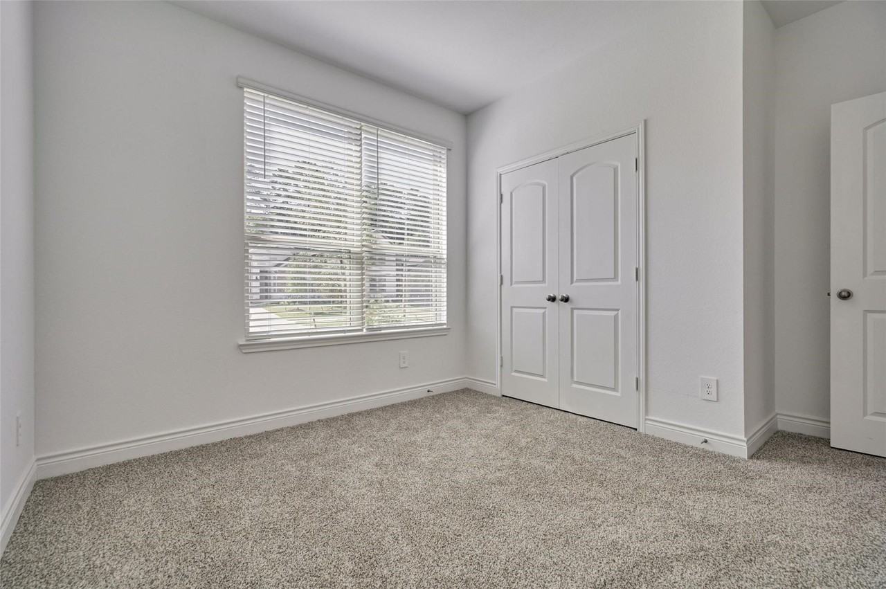 981 Youth Water Rd - Photo 6 of 43