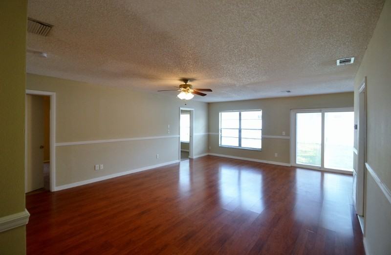 3155 Cypress Green Dr - Photo 2 of 5