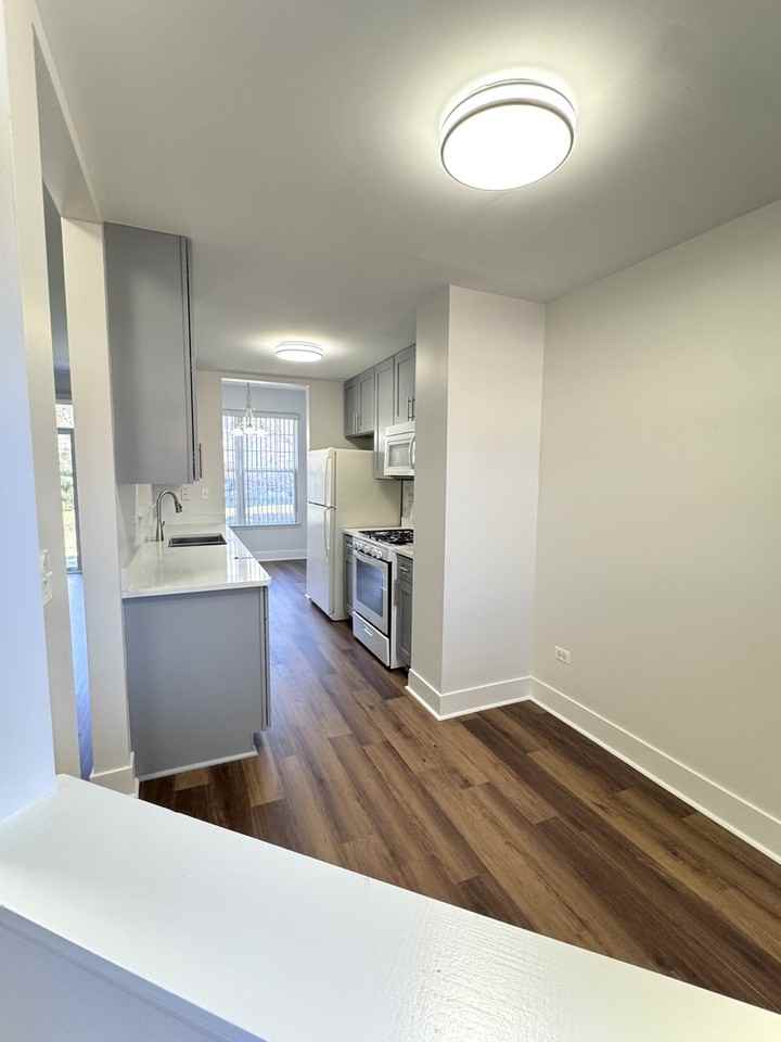 2406 Sheehan Dr - Photo 5 of 21