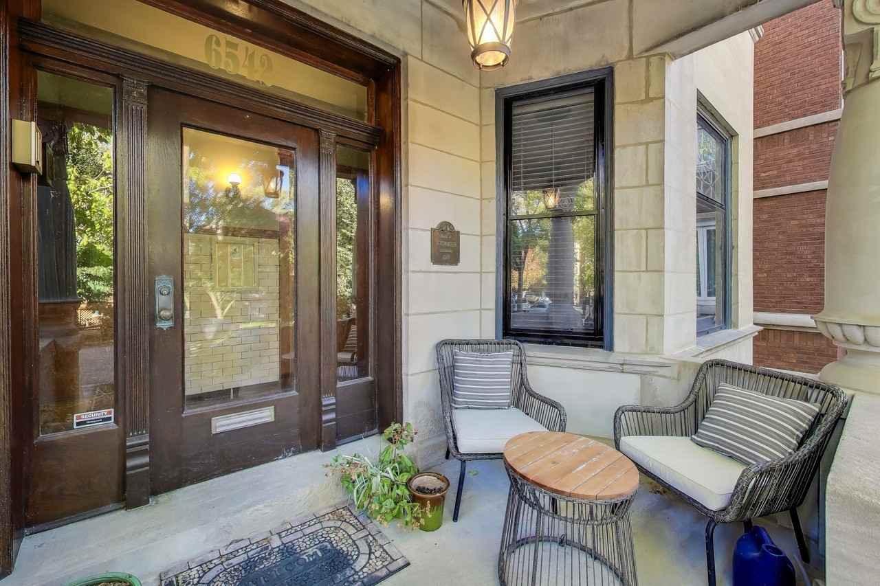 6542 N Newgard Ave #1 - Photo 3 of 40