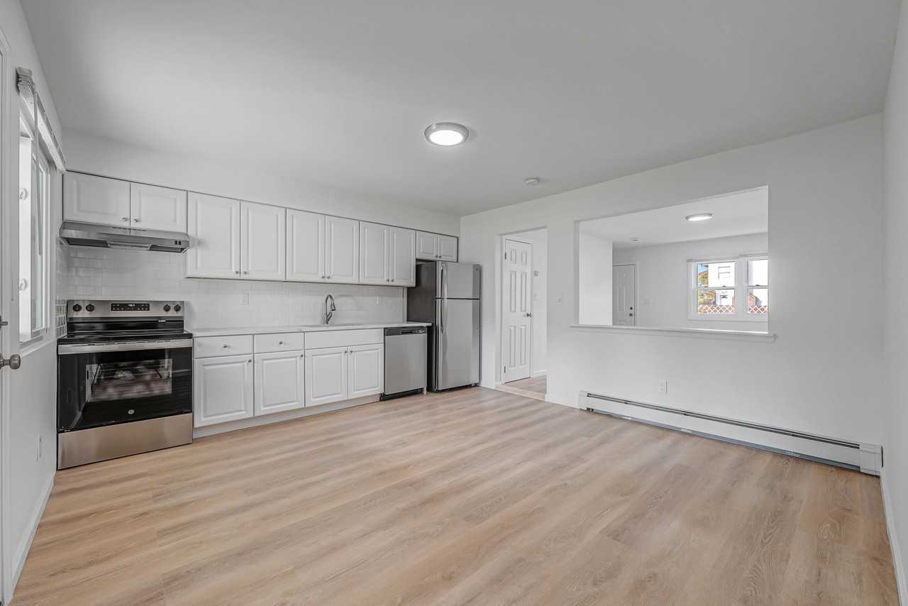 54 Evergreen St #A - Photo 3 of 18