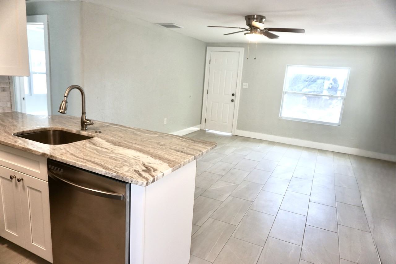 506 Engman St #NA - Photo 2 of 20