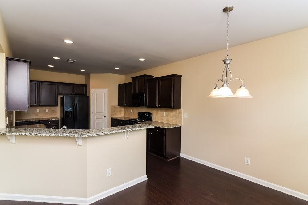 192 Moorland Way - Photo 7 of 18