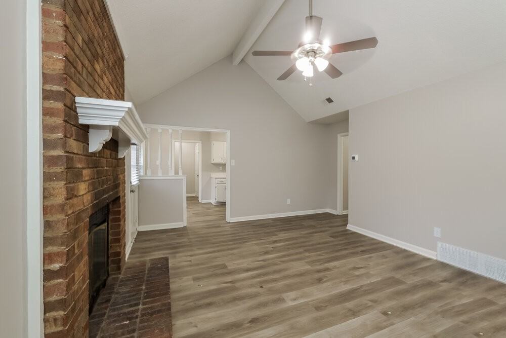 5733 Crievewood Drive - Photo 5 of 15