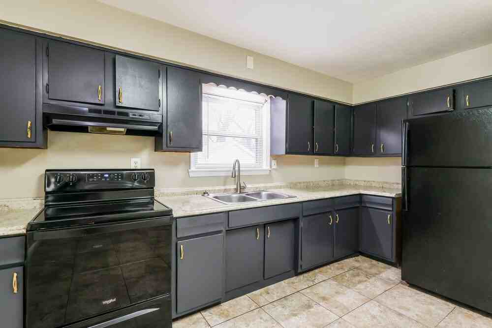 1123 Clay Ave - Photo 6 of 17