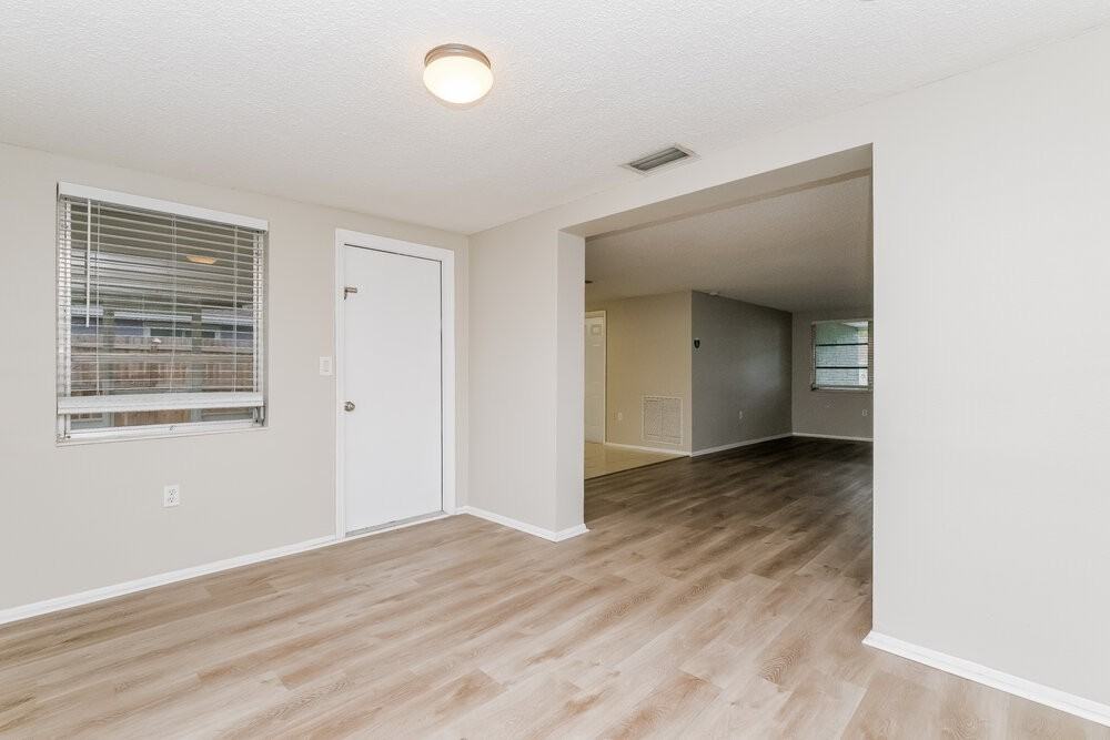 6226 9th Ave - Photo 7 of 16