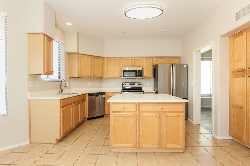 3918 W Escuda Dr - Photo 7 of 17