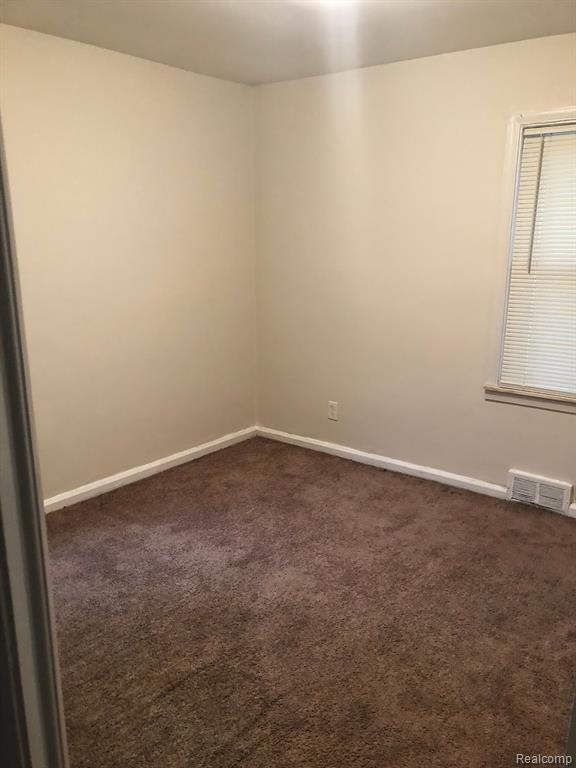 7535 Republic Ave - Photo 7 of 15