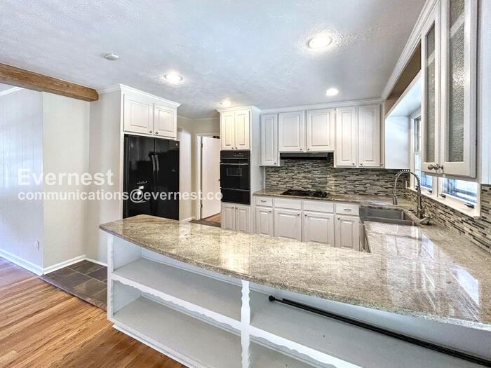 4542 Carter Rd - Photo 3 of 21