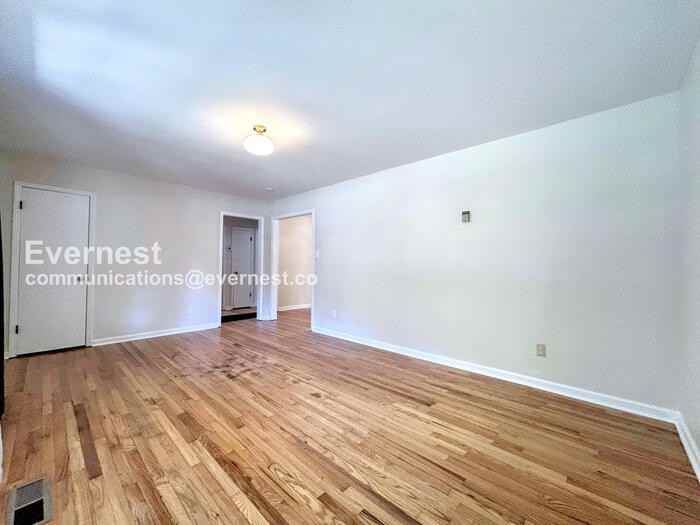 4542 Carter Rd - Photo 6 of 21