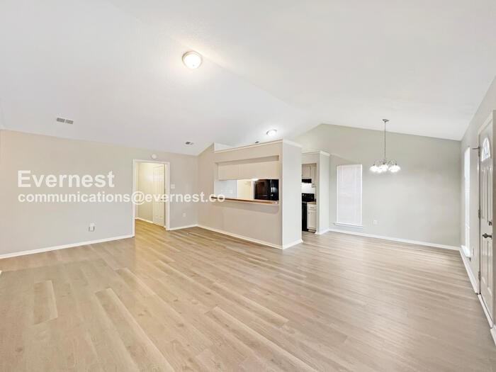 3575 Shadow Oaks Pkwy - Photo 6 of 19