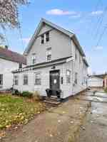 featured image of 1079 E 68th St #2