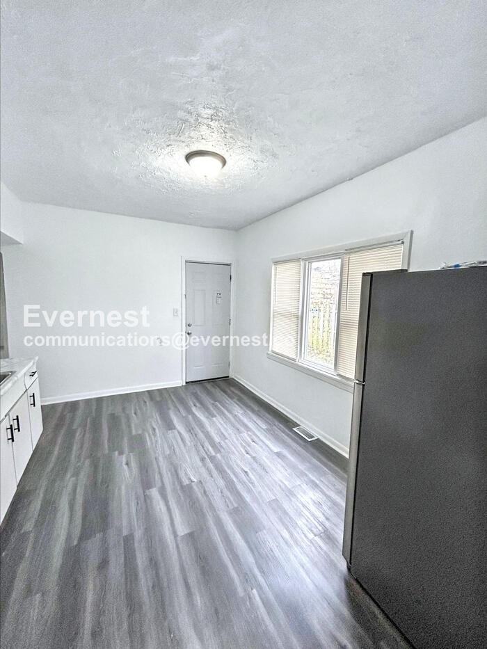 1079 E 68th St #1 - Photo 3 of 18