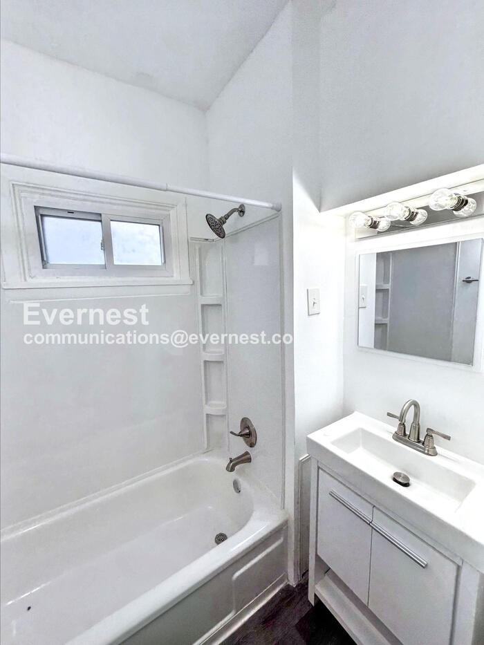 1079 E 68th St #1 - Photo 5 of 18